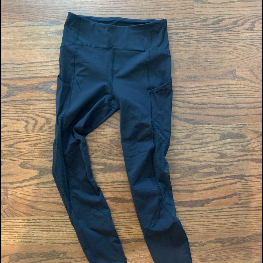 LULULEMON LEGGINGS , size 4